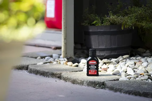 Miniatura 13 de STA-BIL Aceite Totalmente Sintético de 2 Ciclos - Con Estabilizador de Combustible Para Hasta 12 Meses de Protección - 1 Galón Multi-Mezcla