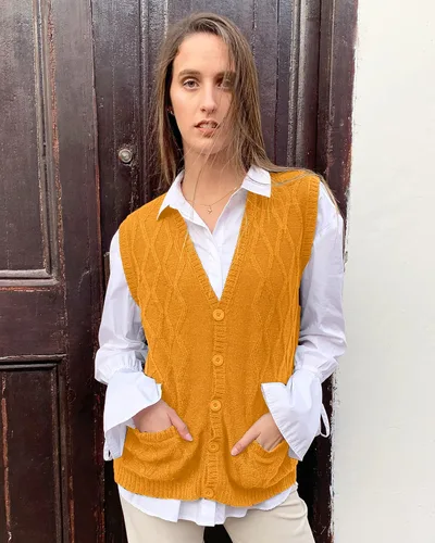 Miniatura 4 de TINKUY Chaleco peruano de lana de alpaca con cuello en V y rombos para mujer, S-4XL