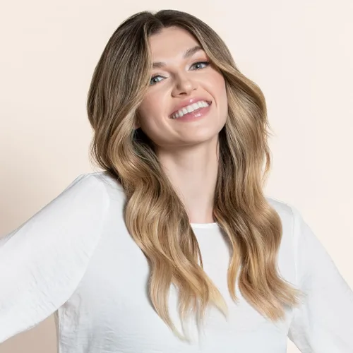 Miniatura 9 de CHI CleanCare Champú Clarificante, Limpia Profundamente el Cabello y el Cuero Cabelludo, Elimina la Acumulación y Restaura la Humedad del Cabello