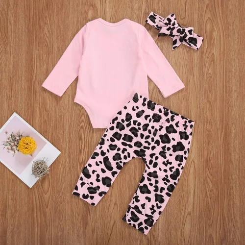 Miniatura 3 de Conjunto de 3 piezas de algodón con estampado de letras y pantalones cortos de leopardo y diadema de pantalones cortos y diadema