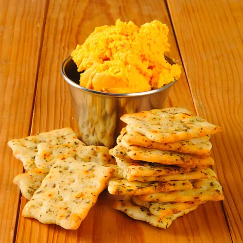 Miniatura 5 de Sharp Cheddar Cheese Spread de 15 onzas (paquete de 2) – Salsa de queso cheddar cremoso refrigerado, queso Wisconsin para galletas saladas, pretzels