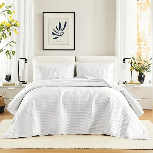 Comfort Spaces Juego de edredón de tamaño King extragrande de color blanco de 120 x 118 pulgadas, colcha acolchada de microfibra ligera de verano