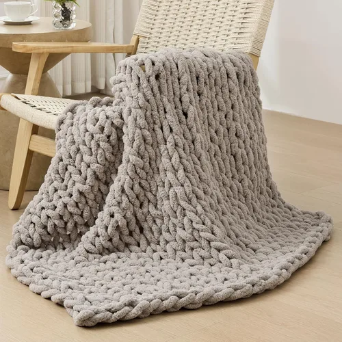 Miniatura 41 de Bigacogo Manta de punto grueso para sofá, 51 x 63 pulgadas, 100% tejida a mano con hilo de felpilla grueso jumbo, acogedoras y suaves mantas grandes
