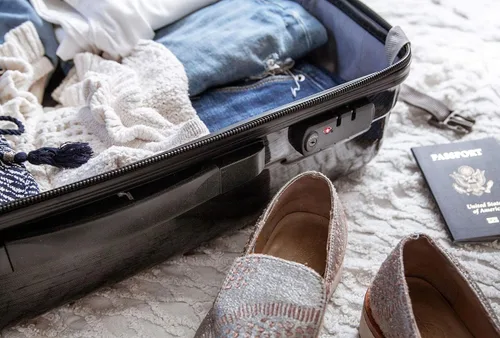 Miniatura 129 de Samsonite Winfield 2 Equipaje rígido con ruedas giratorias, Azul profundo, Juego de 3 piezas (20/24/28)