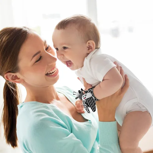 Miniatura 5 de Juguetes para bebés de 0 a 6 meses – Juego de calcetines de sonajero de muñeca de alto contraste para bebés de 3 meses, sonajeros sensoriales