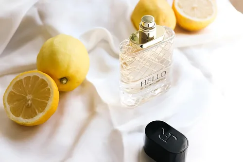 Miniatura 4 de Lionel Richie Hello for Men – Clásico pero aventurero, aroma seductor sin esfuerzo para él – Mezcla refrescante de Fougère con notas cálidas