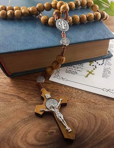 Miniatura 4 de Faith & Gospel Hertos - Collar con cuentas de madera para rosario, medalla de San Benito y cruz católica, cuerda de coronilla de oración religiosa