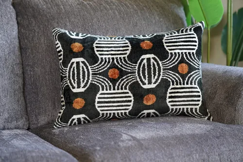 Miniatura 5 de CANVELLO -Exquisita almohada de plumón/cojín: almohadas de plumas elegancia y arte Almohadas icónicas con diseño Ikat Seda de terciopelo suave