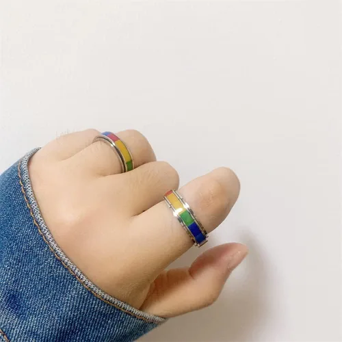 Miniatura 5 de Anillo giratorio cuadrado con arco iris LGBT para mujeres, hombres, parejas, alivio del estrés, anillo giratorio de acero inoxidable Love Is Love