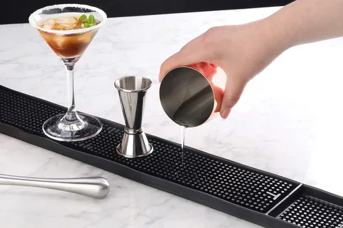 Miniatura 8 de New Star Foodservice 48438 Tapete de servicio de barra de goma para encimera, 26.5 x 3.25 pulgadas, negro