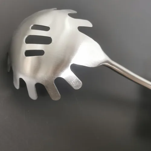 Miniatura 7 de Cuchara de pasta de acero inoxidable 304 ranurado cucharón de espaguetis colador y colador de cocina, utensilios de cocina a prueba de calor