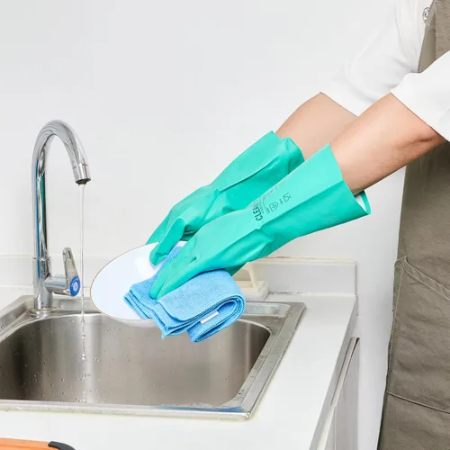 Miniatura 5 de Restaurantware Guantes de limpieza verdes, 10 pares de guantes de nitrilo de 15 mil de grosor, pequeños y resistentes con puño largo, forro
