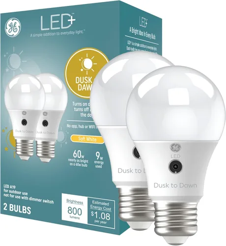 GE LED+ - Bombillas LED A19 del anochecer al amanecer, luz de seguridad automática para exteriores, luz blanca suave (paquete de 2)