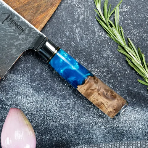 Miniatura 6 de SENKEN - Cuchillo de carnicero de acero Damasco, colección Tsunami, acero japonés VG10 de 67 capas, resina azul única y mango de madera natural