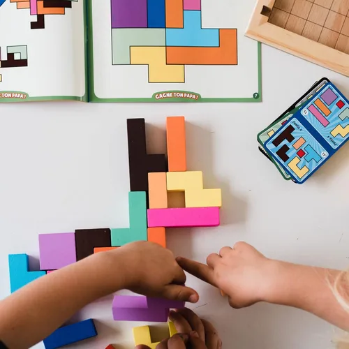 Miniatura 3 de Katamino Family Juego de rompecabezas de madera para niños y padres Juegos de mesa educativos para niños pequeños y niños de todos los niveles