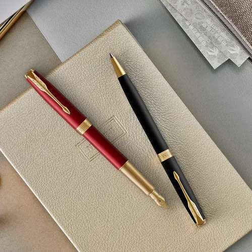 Miniatura 6 de PARKER 1950777 Bolígrafo Sonnet Red GT Punta Media, Base de Aceite en Caja de Regalo Rojo GT