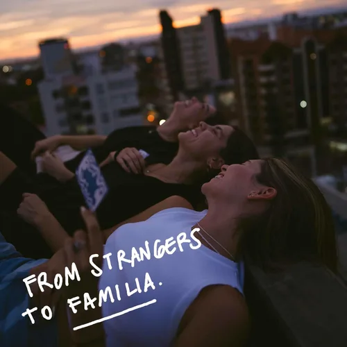 Miniatura 3 de Edición en Inglés - 152 Tarjetas de Conversación de Temas de Mesa para Conexiones Significativas Perfecto para Amigos, Familiares y Parejas