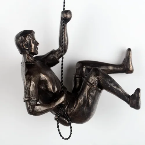 Miniatura 7 de Gran conjunto de 3 esculturas de pared de hombres escalando Arte decorativo de pared nórdica de simplicidad moderna, esculturas de hombre escalador