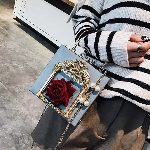 Miniatura 2 de QZUnique Bolso de noche con diseño de ángel de amor en relieve para mujer, bolso cruzado con cierre de lazo, bolso de hombro barroco