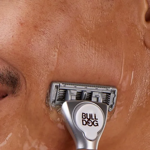 Miniatura 6 de Gel de afeitado original para cuidado y aseo masculino de Bulldog, 5.9 onzas
