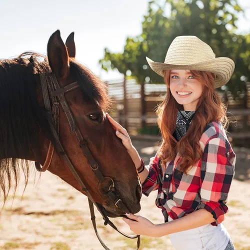 Miniatura 5 de Unittype Juego de 6 sombreros de vaquero de paja con bandanas, paquete de accesorios de fiesta de vaquero, disfraz clásico de sombrero de vaquero