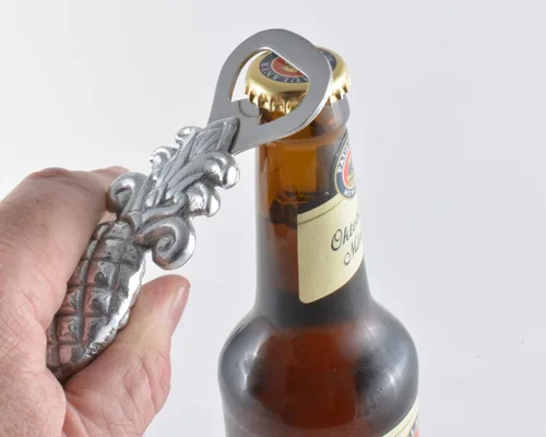 Miniatura 5 de Arthur Court Abrebotellas de cerveza de piña de aluminio 3D duradero, hospitalidad tropical de 6 pulgadas de largo, perfecto para el día del padre