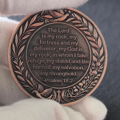Miniatura 4 de Moneda inspiradora de desafío cristiano, The Lord is My Rock, aleación de zinc, 1.57 pulgadas de diámetro, Escritura del Salmo 18:2, funda Moneda