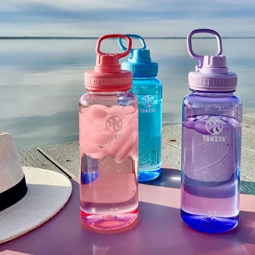 Miniatura 4 de Takeya Tritan - Botella de Agua Deportiva con Tapa de Boquilla - Sin BPA y Apta para Lavavajillas - Botella Reutilizable con Asa en la Tapa - Rosa