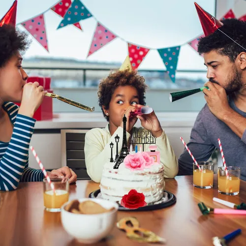 Miniatura 6 de Juego de 8 decoraciones para tartas de la Torre Eiffel de París, decoración romántica de 7 pulgadas con lámpara de calle y rosa para cumpleaños