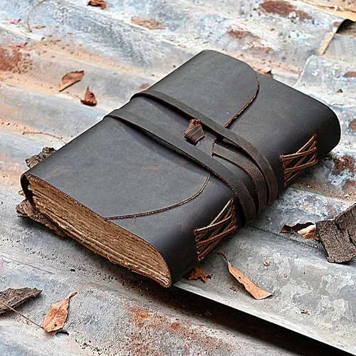 Miniatura 8 de Diario de cuero vintage – 200 páginas de papel rústico con borde irregular – páginas sin líneas, libro de sombras, grimorio, cuaderno de notas