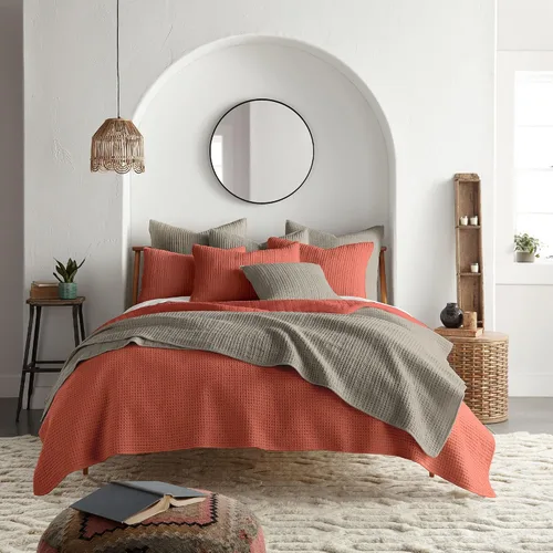 Miniatura 159 de Levtex Home Mills Waffle - Juego de colcha King (122 x 106 pulgadas) con 2 fundas de almohada (36 x 20 pulgadas) - Rubor - Juego de colcha de Blush
