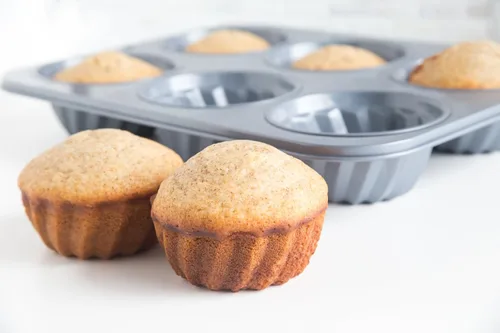 Miniatura 4 de Fox Run Molde estriado para muffins, 14 x 10.5 x 2 pulgadas, metálico