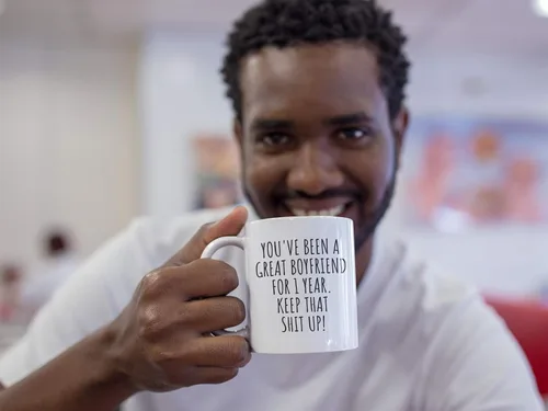 Miniatura 8 de 1 Año Aniversario Novio Taza Regalo divertido para Bf Él 1er Fechado Primer año Relación Pareja Juntos Café Té Taza