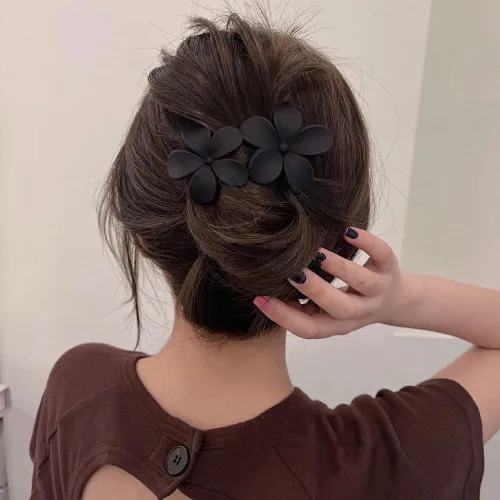 Miniatura 2 de AIUPUOC Pinzas para el pelo de flores, pasadores franceses mate, horquillas florales negras, pinzas de garra, antideslizantes, accesorios elegantes