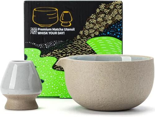 TEANAGOO Juego de 2 cuencos de matcha con boquilla, juego de cuencos de cerámica de 18 onzas y soporte para batidores, Matcha Chawan, taza de matcha