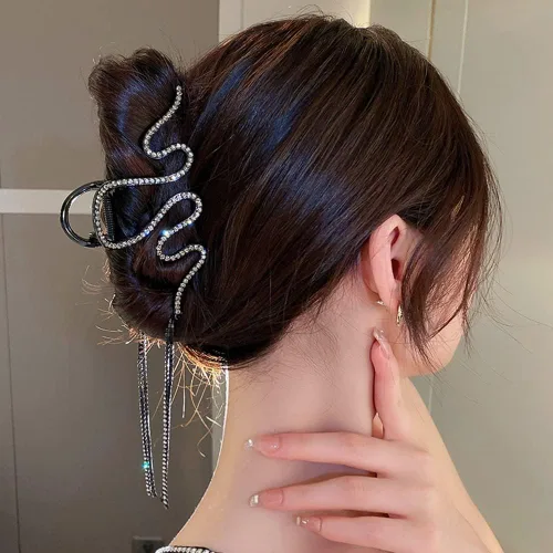 Miniatura 2 de Jumwrit Pinza para el cabello, pinza de pelo grande con diamantes de imitación, pinza de metal de sujeción fuerte con cadena larga de borlas, pinza
