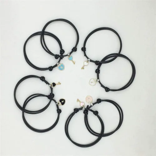 Miniatura 3 de MileHouse - Pulsera de moda para niñas y mujeres, 1 pieza de bisutería con cierre de llave, diseño de corazón, color negro