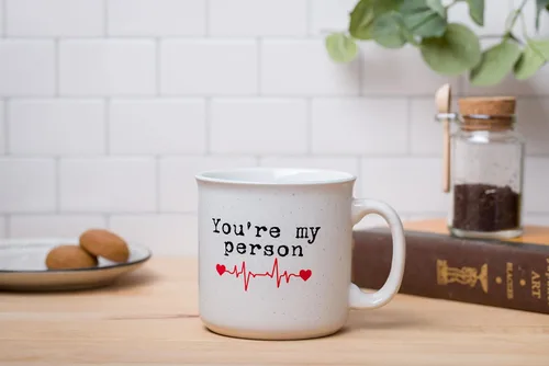 Miniatura 7 de Silver Buffalo Grey's Anatomy You're My Person - Taza de cerámica para caravana, 20 onzas