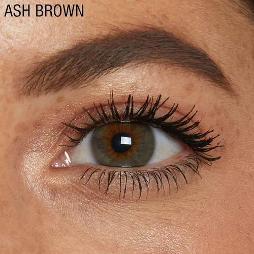 Miniatura 9 de Maybelline TattooStudio Pomada para cejas de larga duración, ajustable, maquillaje para cejas, marrón ceniza, 1 unidad 378 CENIZA MARRÓN
