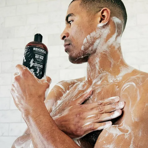 Miniatura 4 de Brickell Gel de ducha revitalizante para hombre, gel de ducha de limpieza profunda con aloe, jojoba y vitamina E, perfumado (lima limón, 16 onzas)