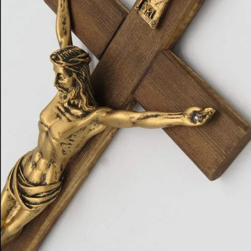 Miniatura 4 de Christian Decor - Crucifijo de pared de 12 pulgadas, Jesucristo en cruz de madera carbonizada, acabado dorado antiguo, Jesús en cruz INRI