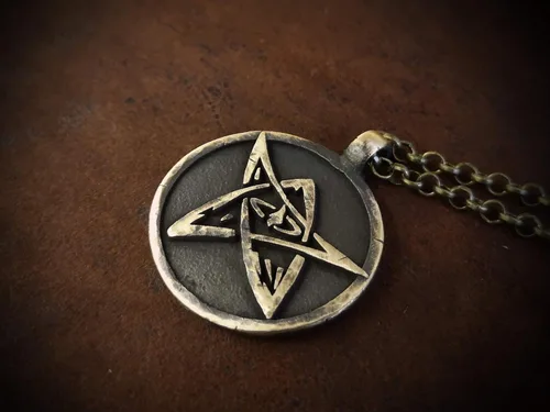 Miniatura 4 de Baldur Jewelry - Collar con colgante de pulpo de Lovecraft Cthulhu en plata de ley 925, símbolo amarillo, hecho a mano, amuleto de Necronomicum