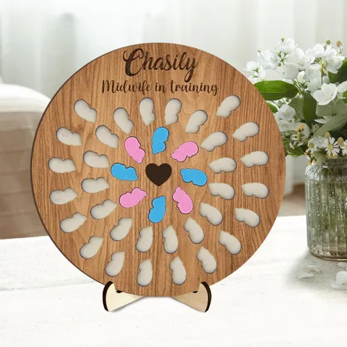 Miniatura 4 de Contador de nacimiento personalizado para estudiantes partera con 50 espacios para bebés, tablero de madera en forma de corazón