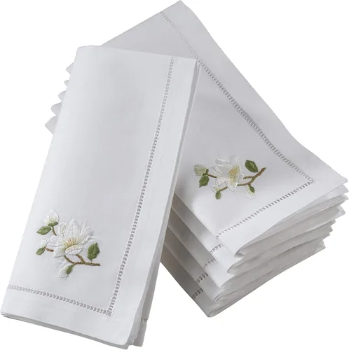 Juego de 6 servilletas bordadas de magnolia hechas a mano con borde cosido
