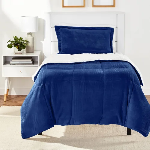 Miniatura 33 de Amazon Basics Juego de ropa de cama de 3 piezas, Sherpa de micromink, ultrasuave, edredón cálido para todas las estaciones, tamaño King, azul Azul