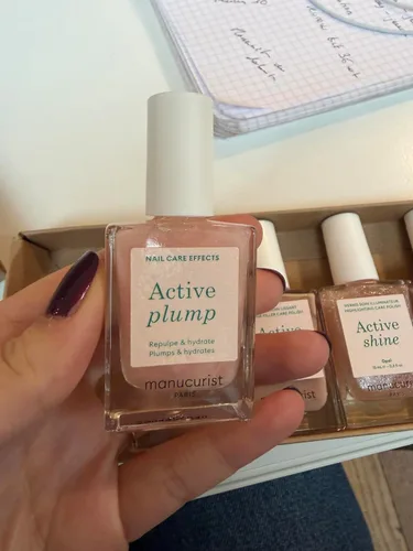 Miniatura 11 de Manucurist Active Icons Duo - Juego de esmaltes de uñas Active Bright, Active Plump - Fortalecedor de uñas, esmalte iluminador y cuidado, regalos