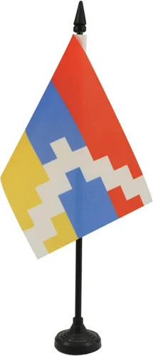 Miniatura 61 de United Kingdon Coat of arms Table Flag 5'' x 8'' - UK - British - England Desk Flag 21 x 14 cm - Black plastic stick and base - AZ FLAG Escudo