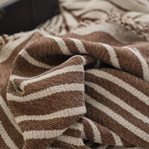 Miniatura 7 de VClife Funda de Sofá XL de Chenilla para Sofá de 3 Cojines, Fundas de Sofá Modernas a Rayas Beige Chocolate para Niños Lavables Protector de Sofá 07