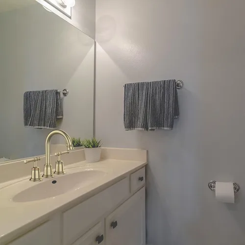 Miniatura 7 de Grifos clásicos de baño para fregadero de 3 agujeros, grifo de baño de 8 pulgadas, grifo de baño de oro cepillado generalizado con drenaje