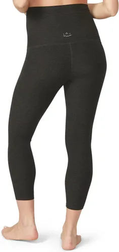 Miniatura 4 de Beyond Yoga Leggings capri de maternidad con cintura imperio